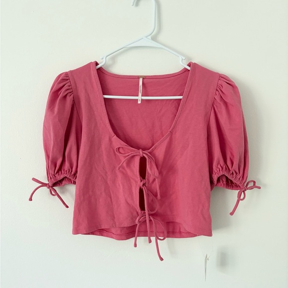Free People NEW Kitty Cotton Front Tie Puff Sleeve Crop Top in Velvet Rose XS - Picture 4 of 10